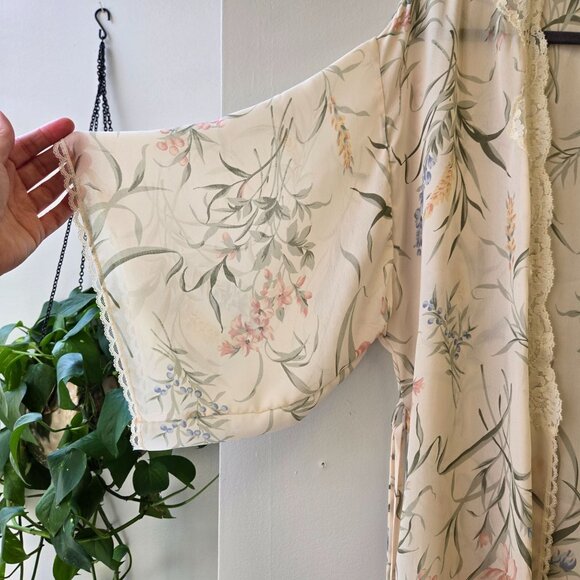 Vintage Val Mode Floral Sheer Kimono Robe Medium Cream Tie Belt Lace Trim - Picture 4 of 9